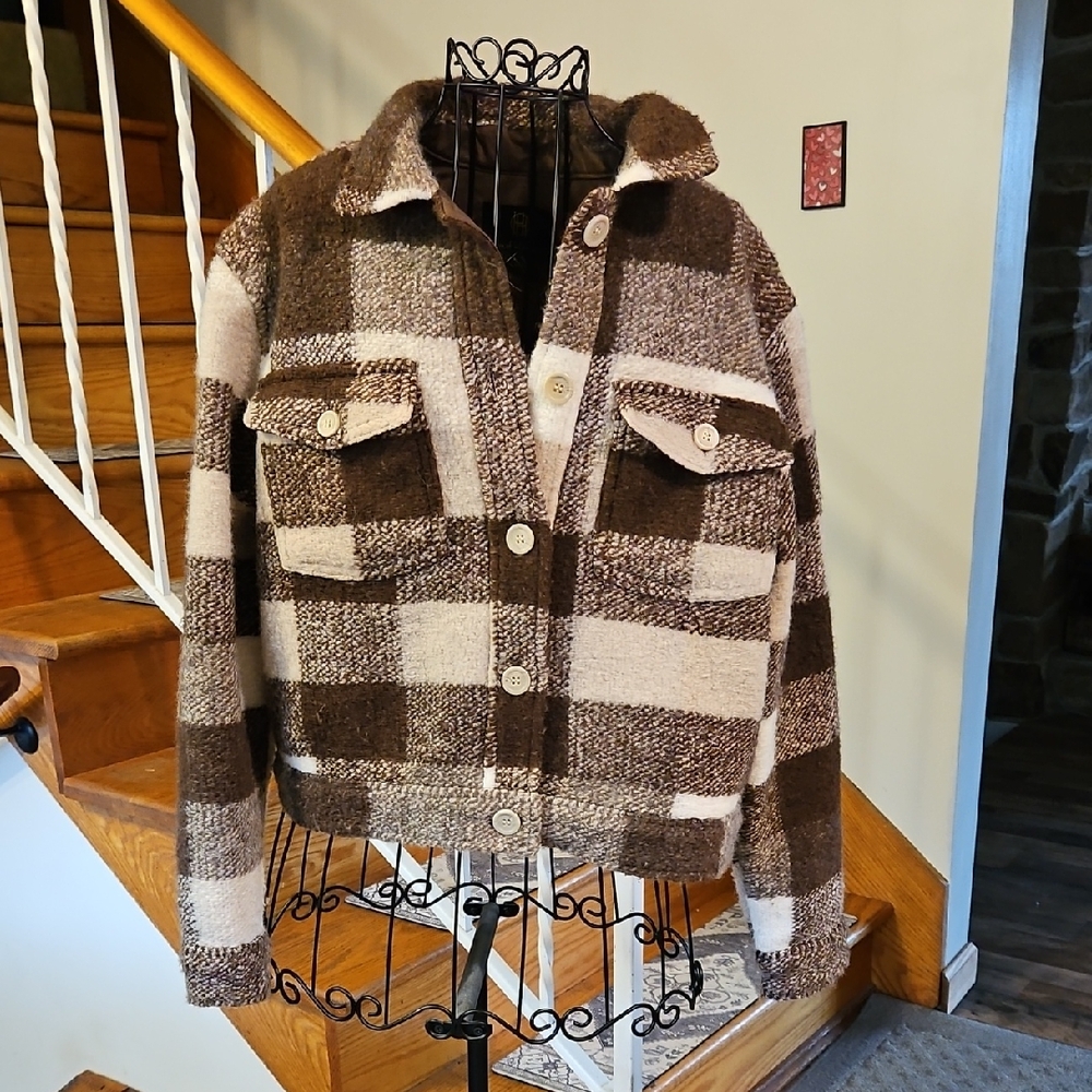 👚House of Harlow 1960 Brown and Cream Plaid Cropped Jacket